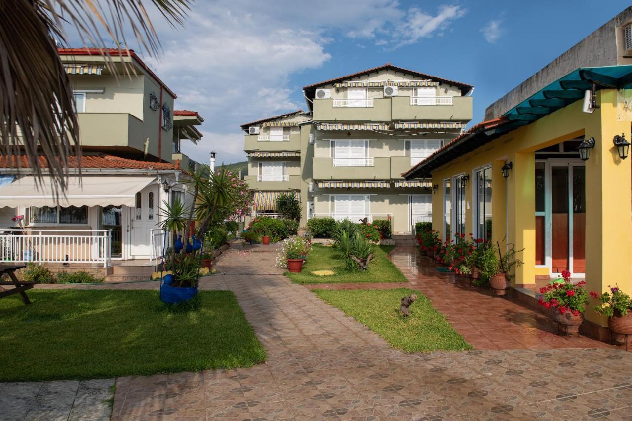 Studios Castro Toroni Luaran gambar