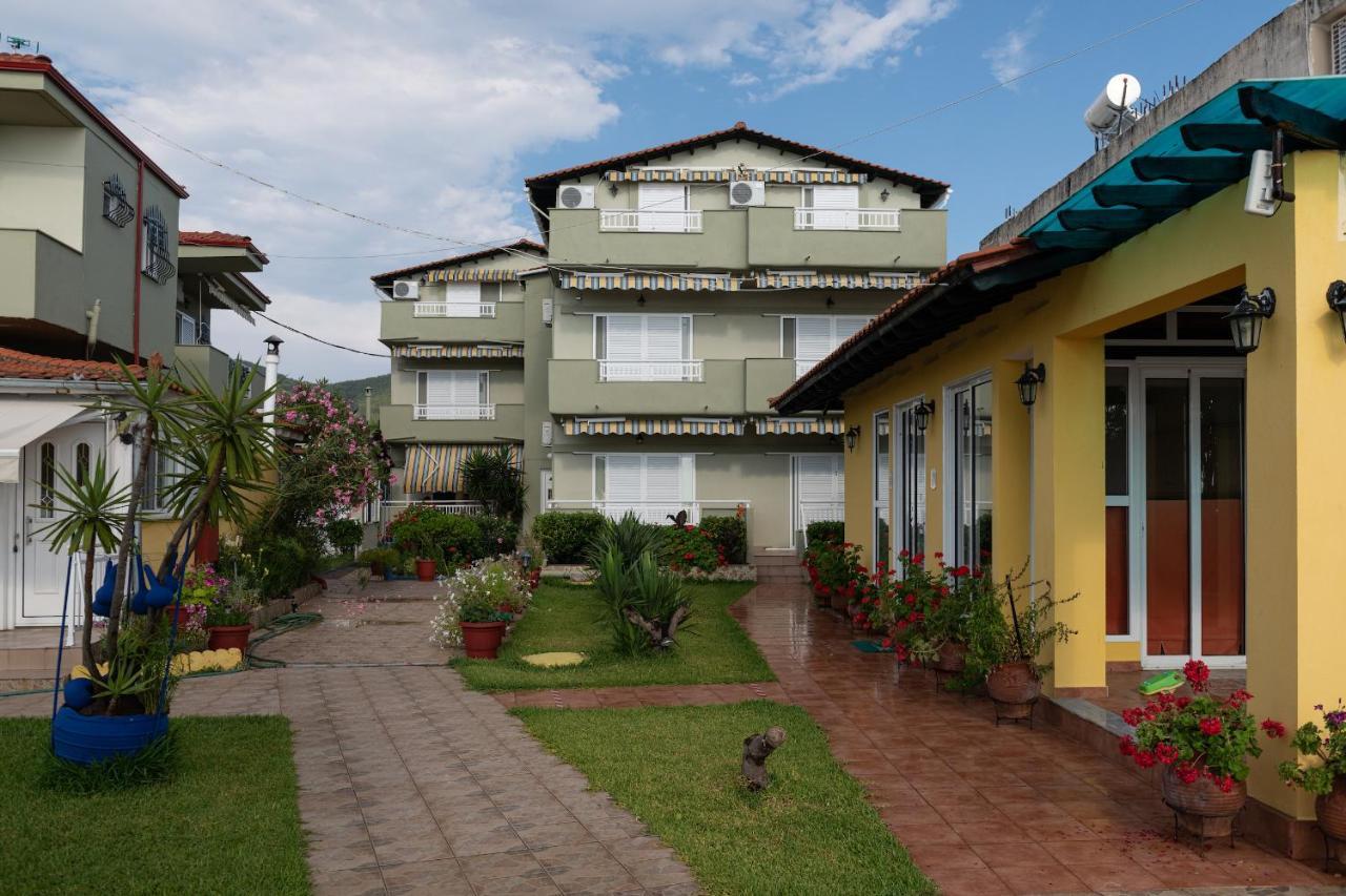 Studios Castro Toroni Luaran gambar