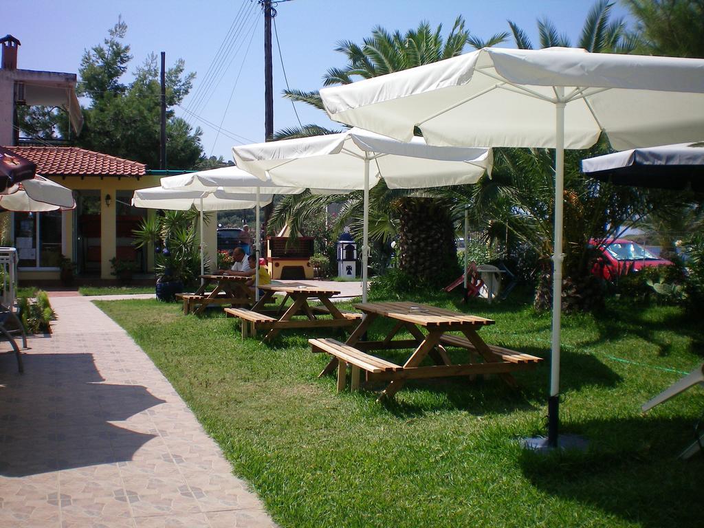 Studios Castro Toroni Luaran gambar