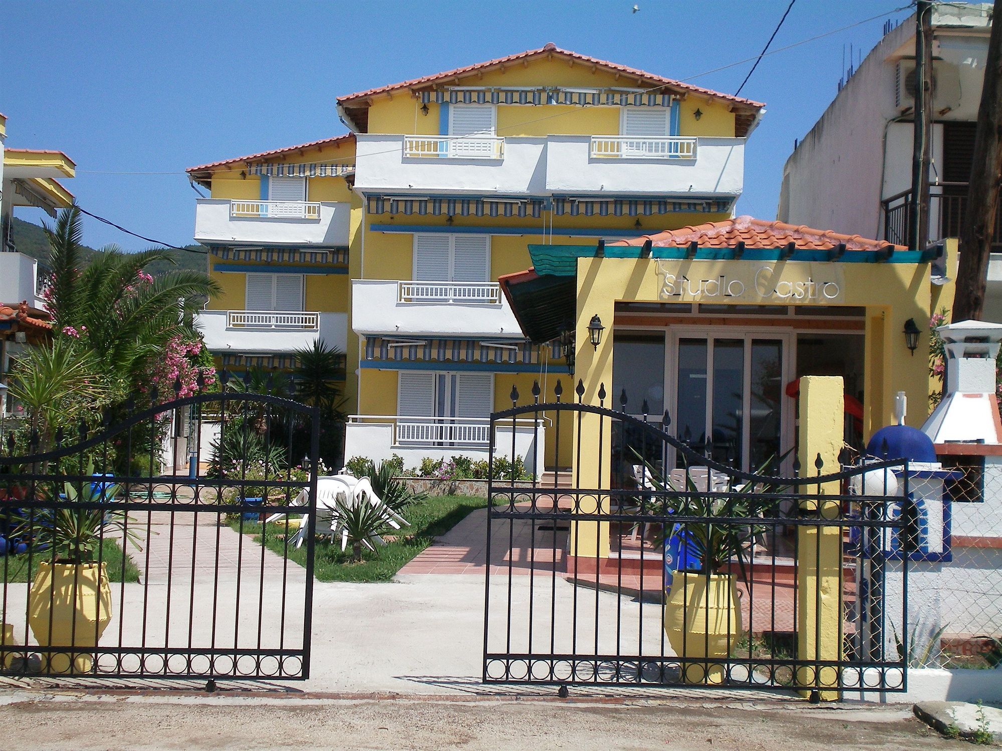 Studios Castro Toroni Luaran gambar